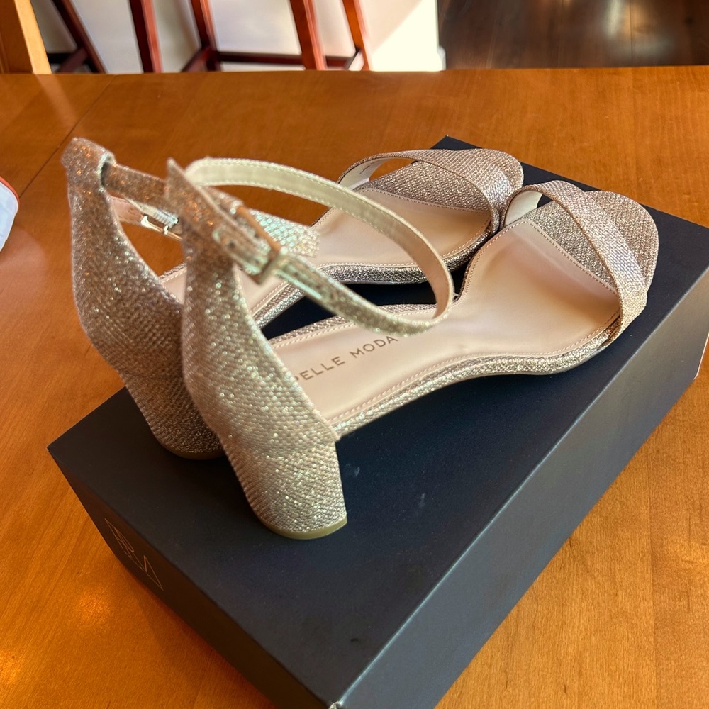 Pelle Moda Monroe Sandal Gold